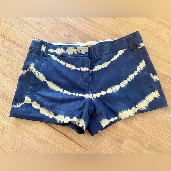 Tory Burch navy and white leather tie dye shorts sz 6 - Picture 6 of 10
